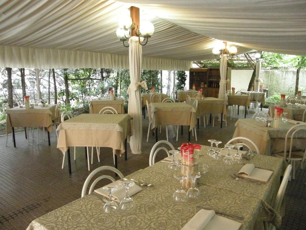 Albergo Ristorante La Scaiola Nuvolera Dış mekan fotoğraf